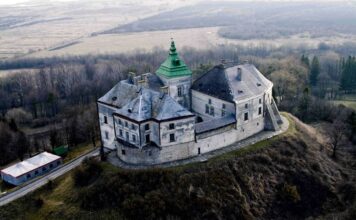 Олеський замок